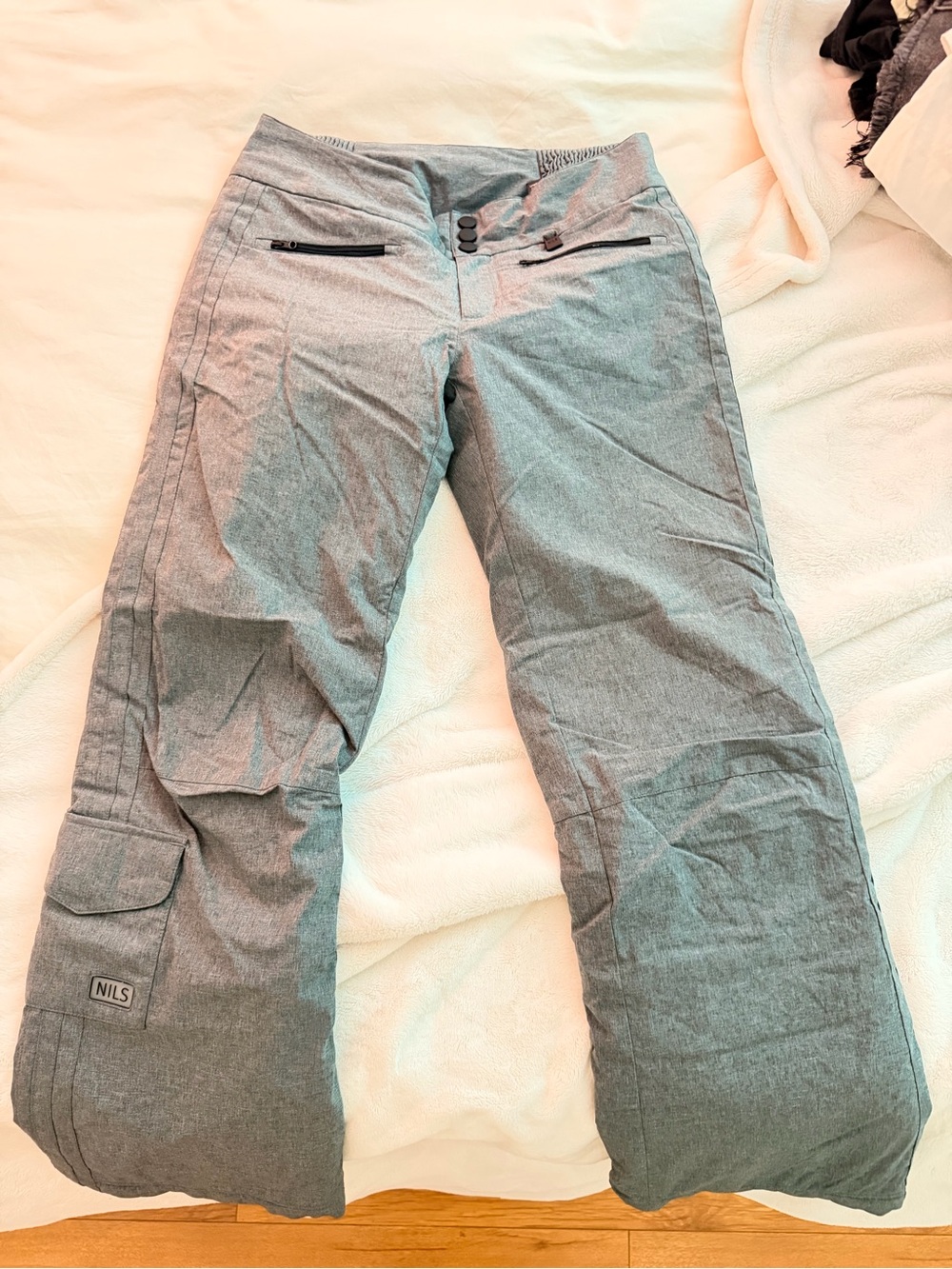 NILS Women’s Gray Snow/Ski Pants